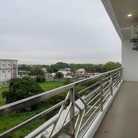Kandi Palace, 2-Bedroom Serviced Apartment Angeles Exterior photo