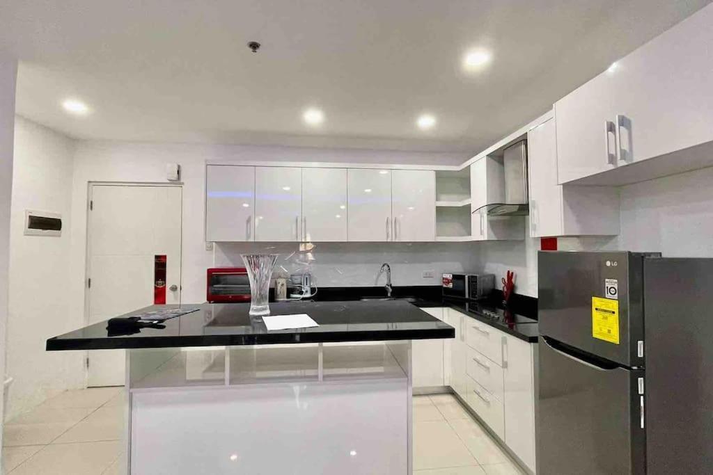 Kandi Palace, 2-bedroom Serviced * Angeles