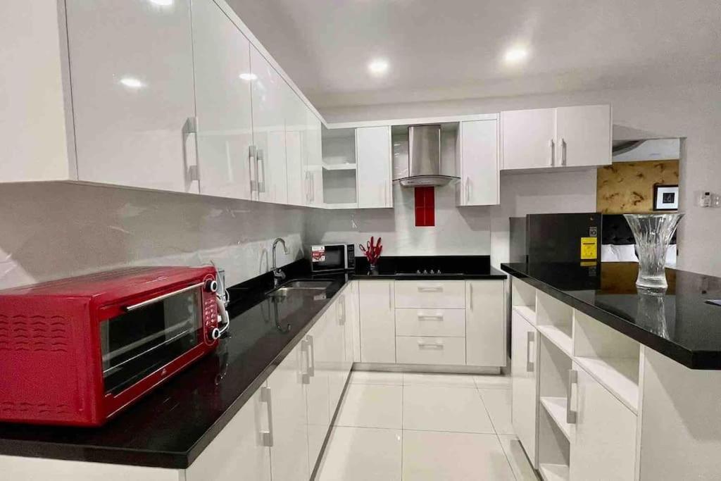 Apartment Kandi Palace, 2-bedroom Serviced Angeles