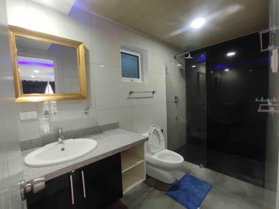 Apartment Kandi Palace, 2-bedroom Serviced Angeles