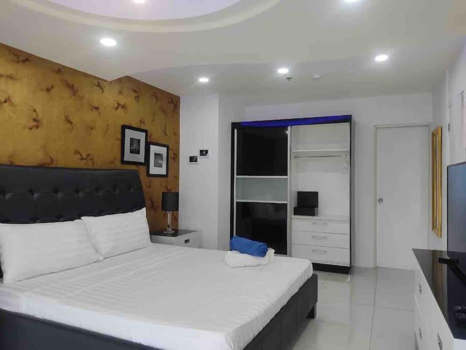 Kandi Palace, 2-bedroom Serviced * Angeles