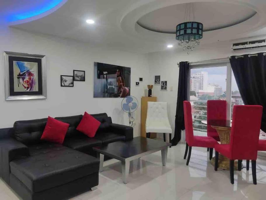 Kandi Palace, 2-bedroom Serviced * Angeles